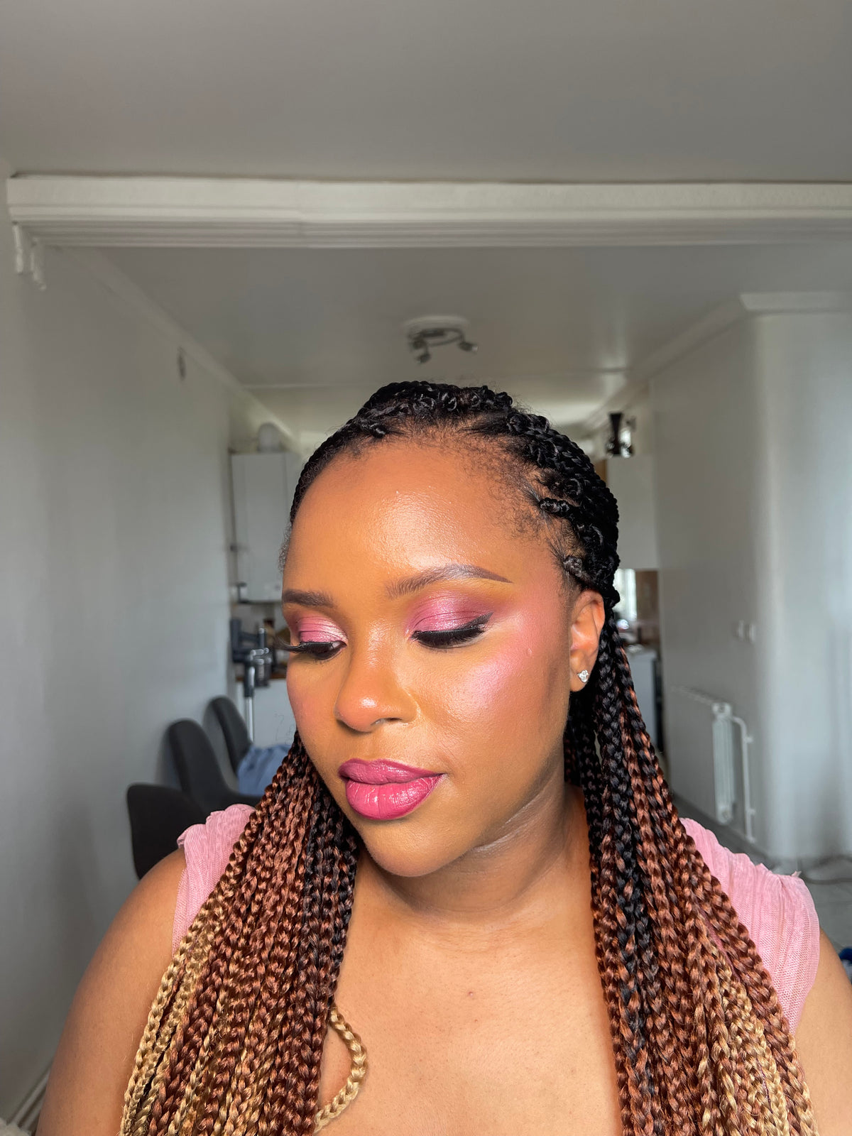 Maquillage entourage mariée