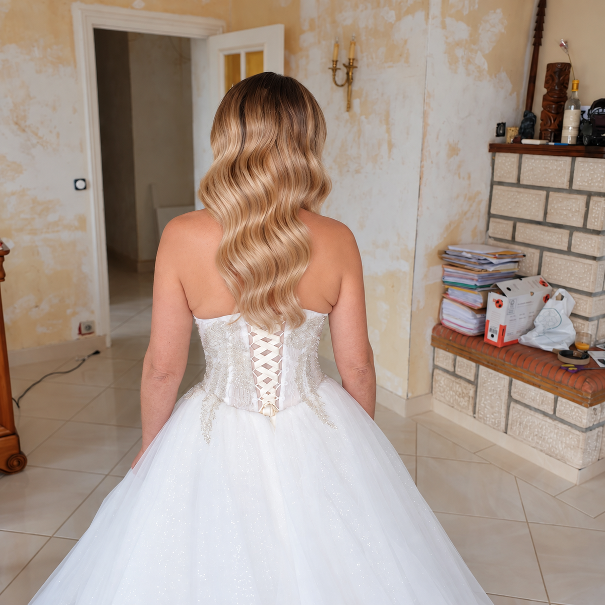 Coiffure mariée Hollywood waves, vue de dos - Anjali Bride