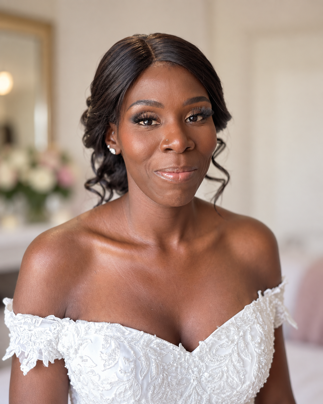 Coiffure de mariée chignon élégant, vue de face – Anjali Bride